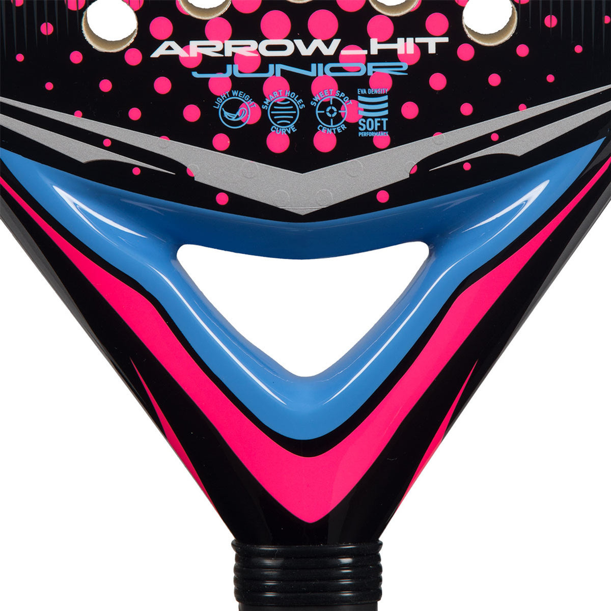 Detail van het blauwe hart van de Arrow Hit Jr 2026 met Arrow Hit Junior-opdruk