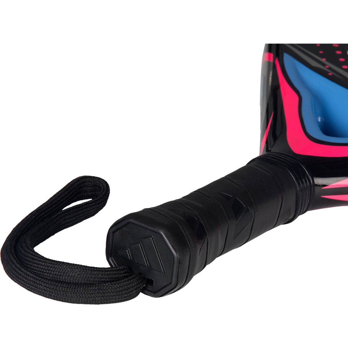 Close-up van de grip en zwarte polsband van de roze Adidas Arrow Hit Jr 2026
