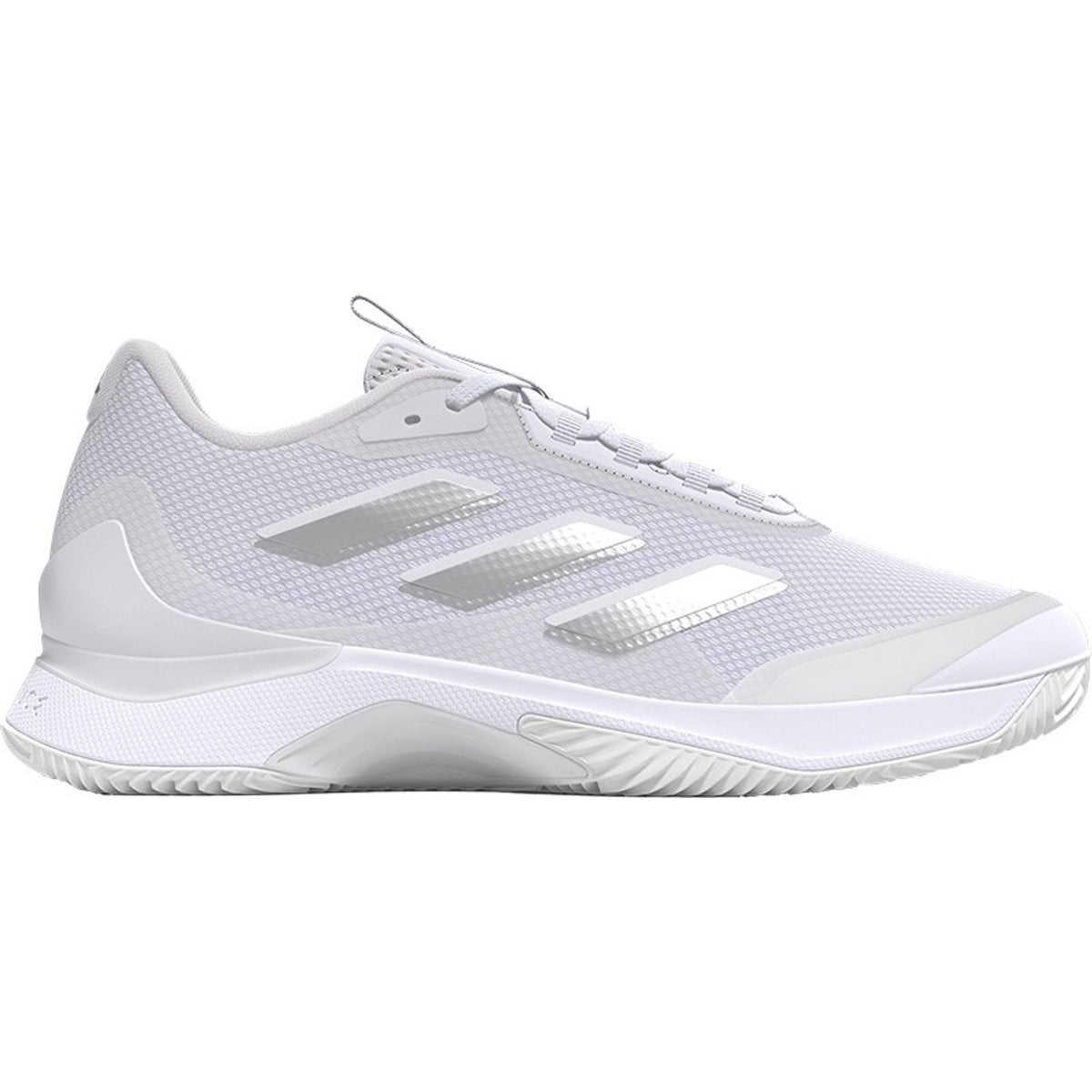 Zapatillas de tenis de tierra batida Adidas Avacourt 2 CL W para mujer en color Cloud White, con las 3 rayas plateadas en el exterior.