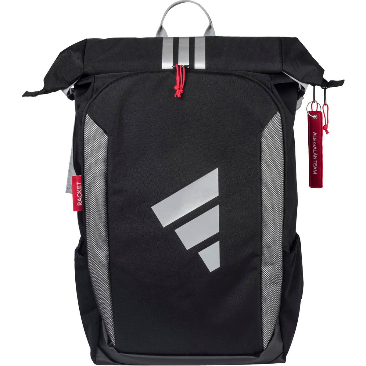 Vooraanzicht van de zwarte Adidas Backpack Multigame 3.4 met grijze zijpanelen en wit logo.