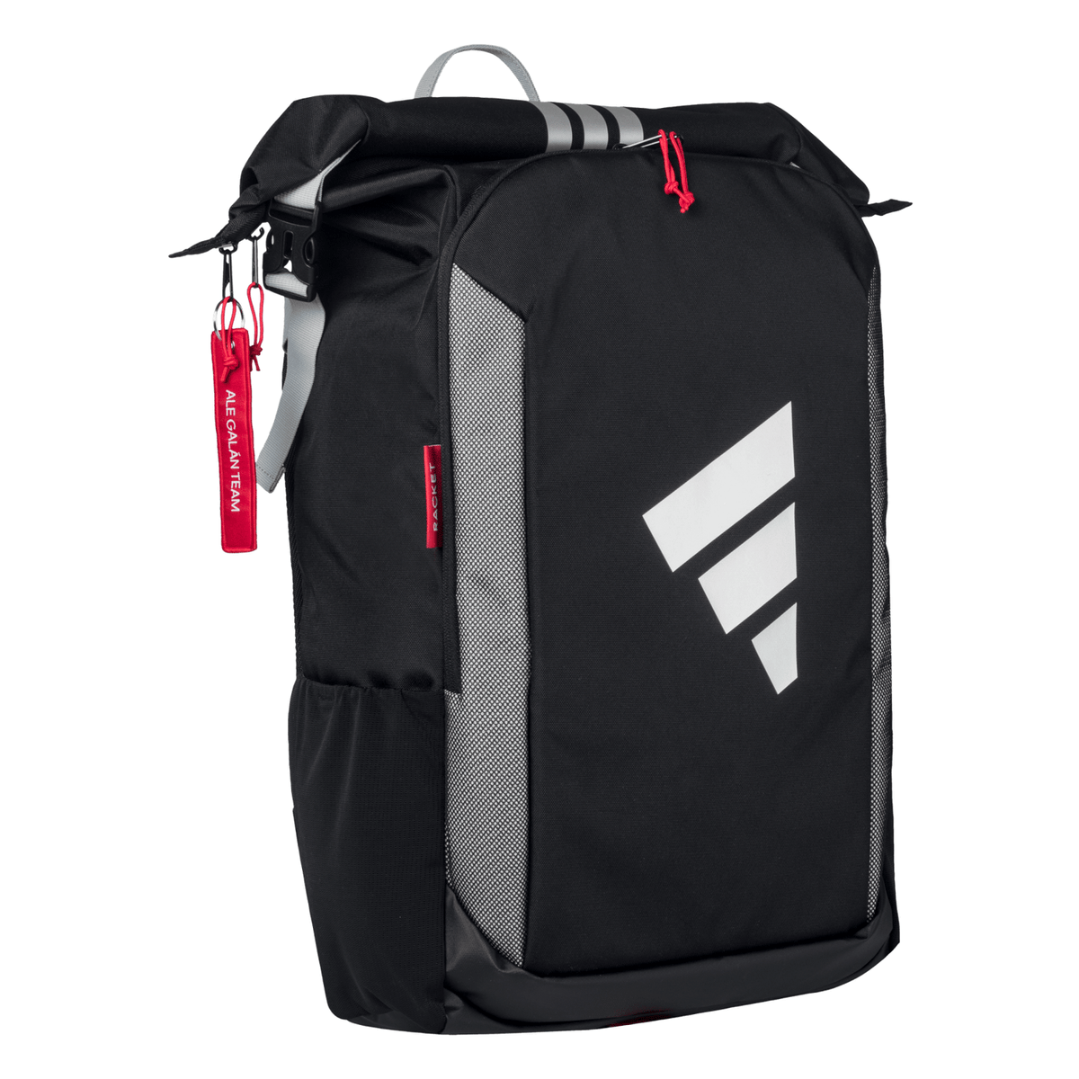Schuin zijaanzicht van de Adidas Backpack Multigame 3.4 in zwart met rode ritstrekkers.