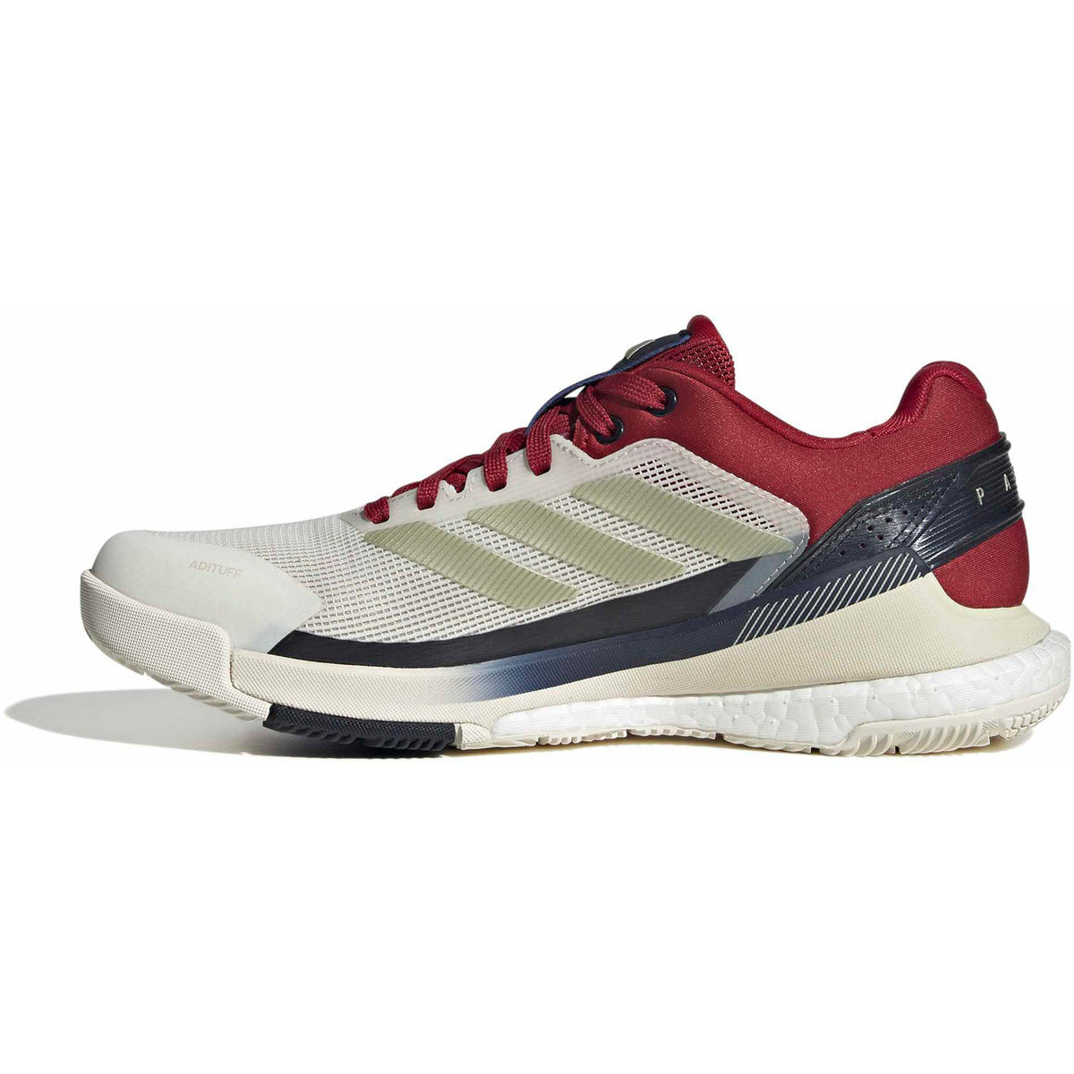 Binnenzijde van de cremekleurige Adidas Crazyquick Boost W met rode hiel