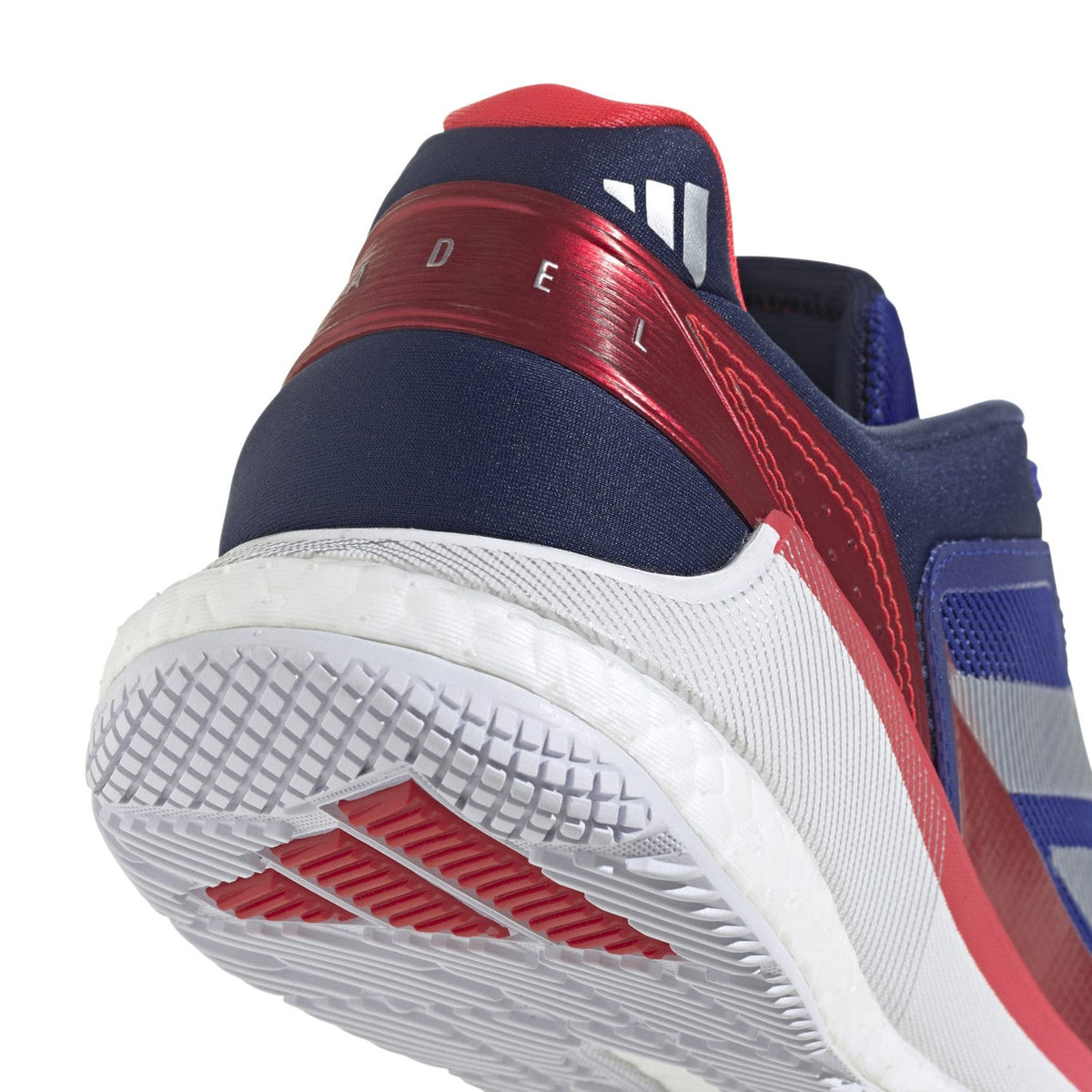 Detail van de blauwe hielpartij en witte Boost-tussenzool van de Crazyquick Boost