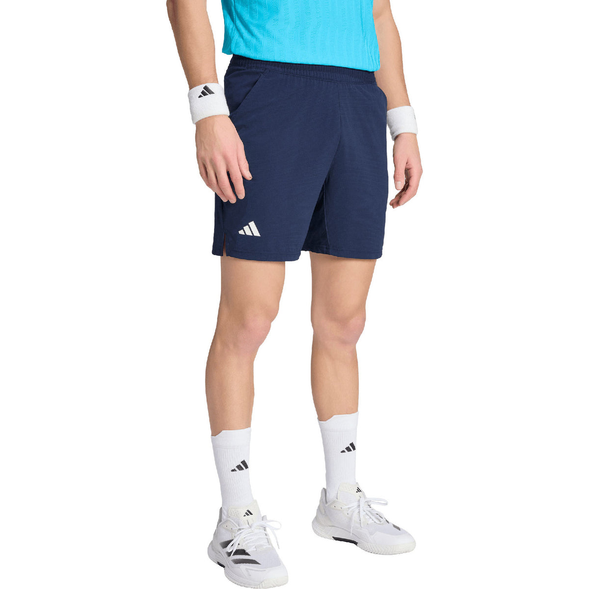 Adidas Ergo short voor heren in marineblauw, gedragen vooraanzicht
