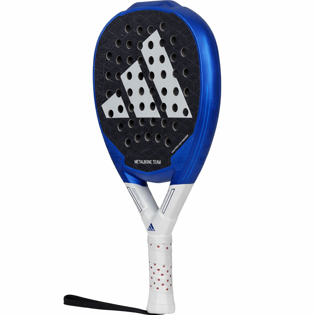 Adidas Metalbone Team 3.3 padelracket schuin vooraanzicht, diamantvorm in blauw met wit