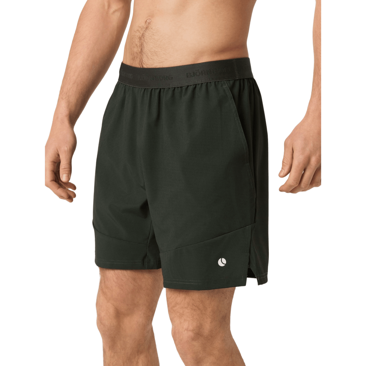 Zijaanzicht van de donkergroene Bjorn Borg Ace Pro short met wit logo op de pijp