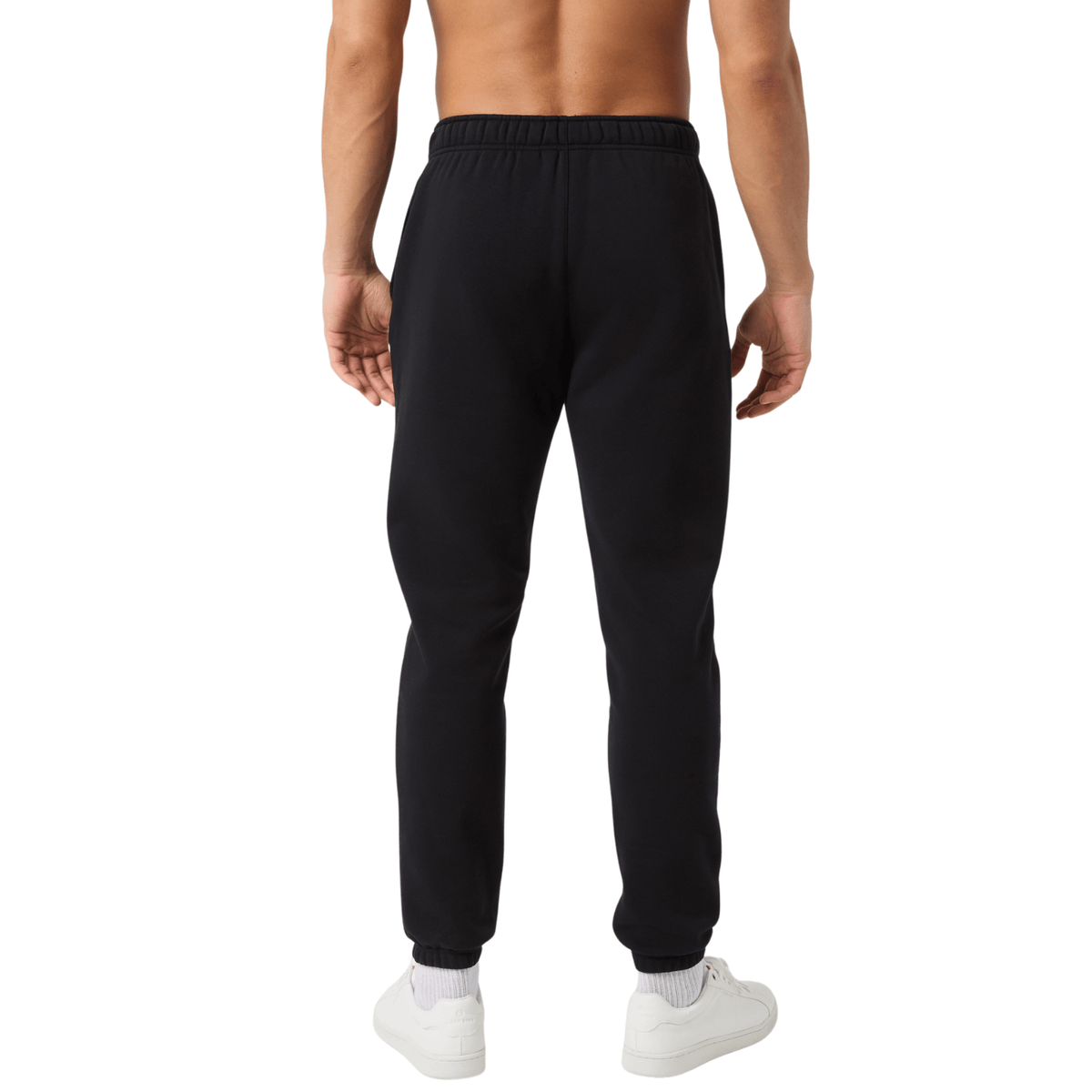 Achterzijde van de zwarte Bjorn Borg joggingbroek met boorden op model