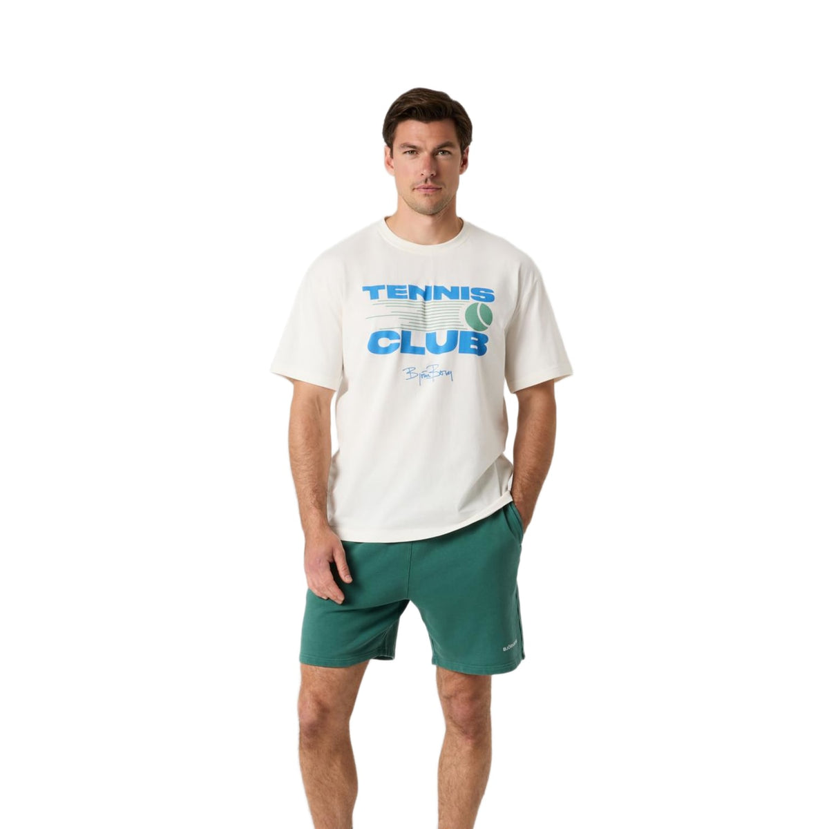 Volledig aanzicht van het gebroken witte Bjorn Borg T-shirt met groene sweatshort