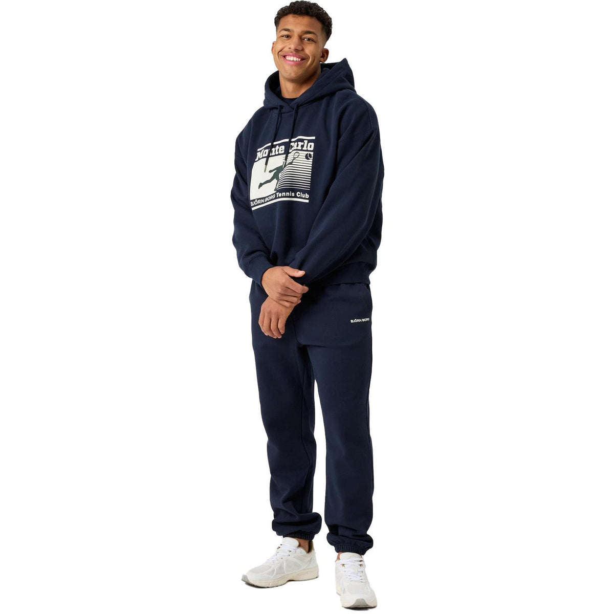Fuld visning af den mørkeblå Bjorn Borg Oversized Hoodie med joggingbukser