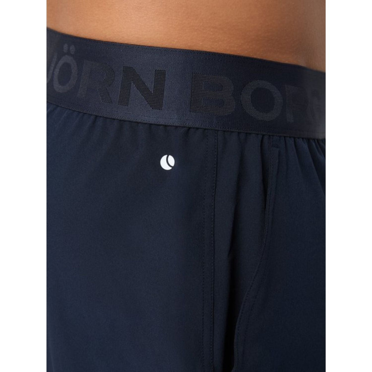 Detail van de logotailleband van de marineblauwe Bjorn Borg Short Shorts