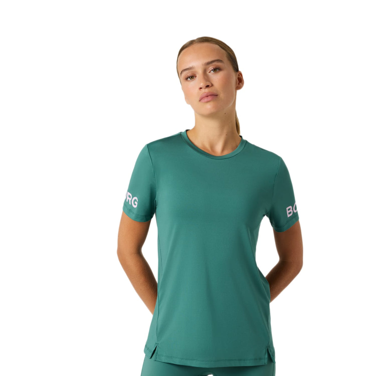 Model draagt het Bjorn Borg T-shirt voor dames in donkergroen
