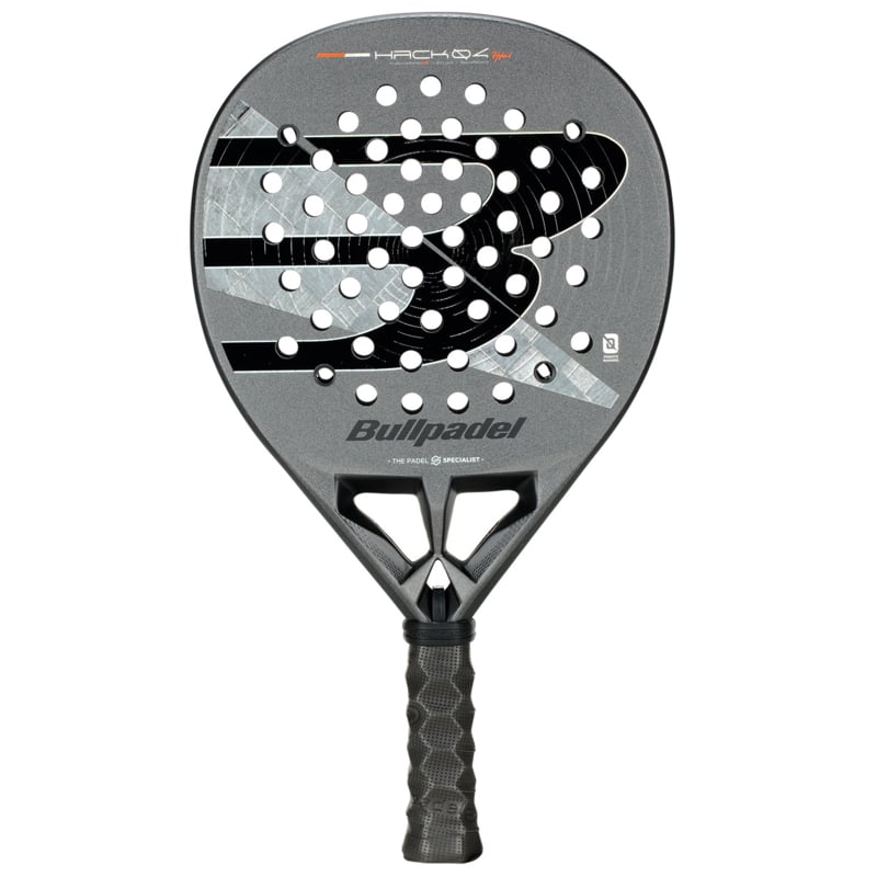 Bullpadel HACK 04 Hybrid 26 padelracket in grijs met zwart-wit slagvlak, vooraanzicht