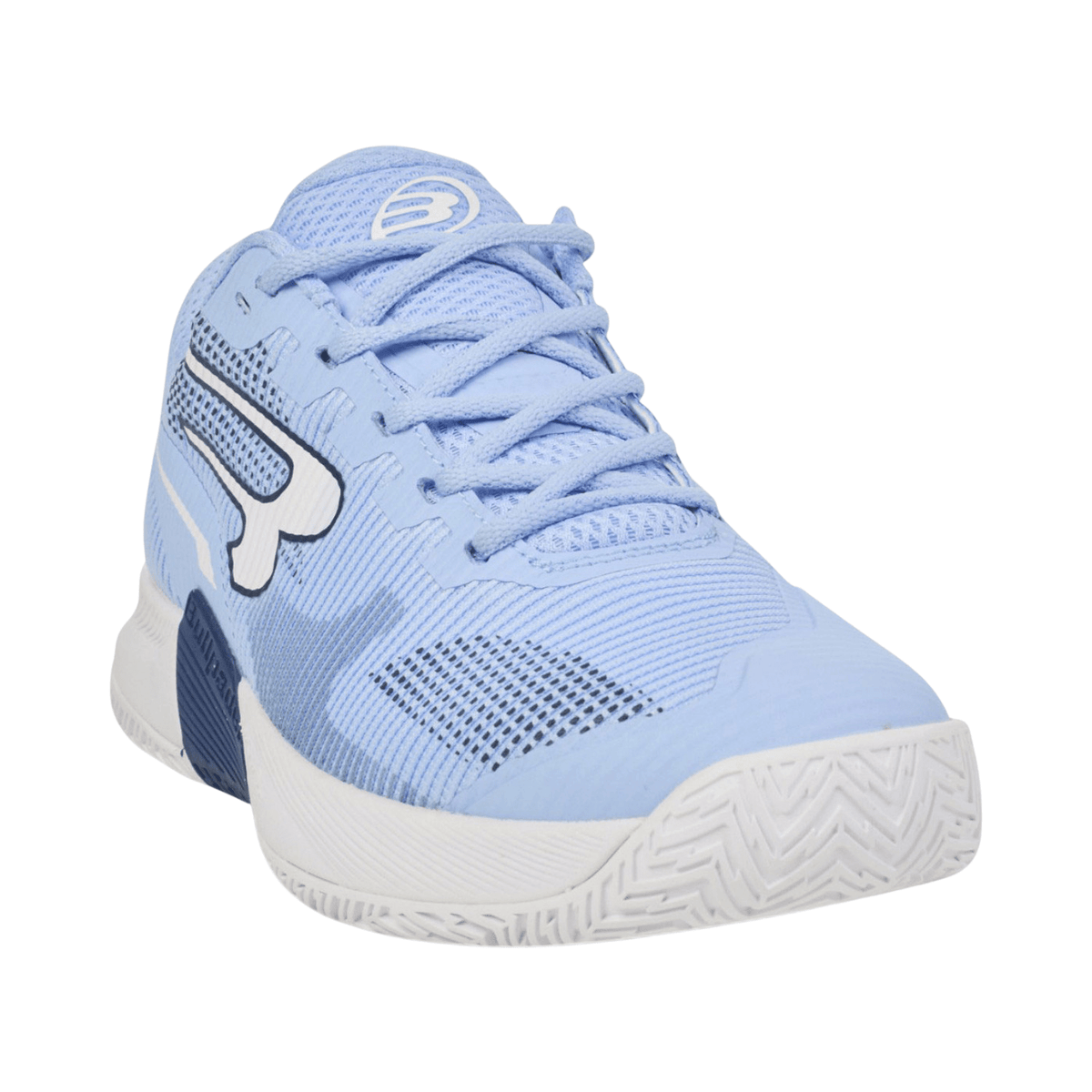 Bullpadel Next W 25 Sky Blue – Dreiviertel-Rückansicht mit dunkelblauem Fersenbereich