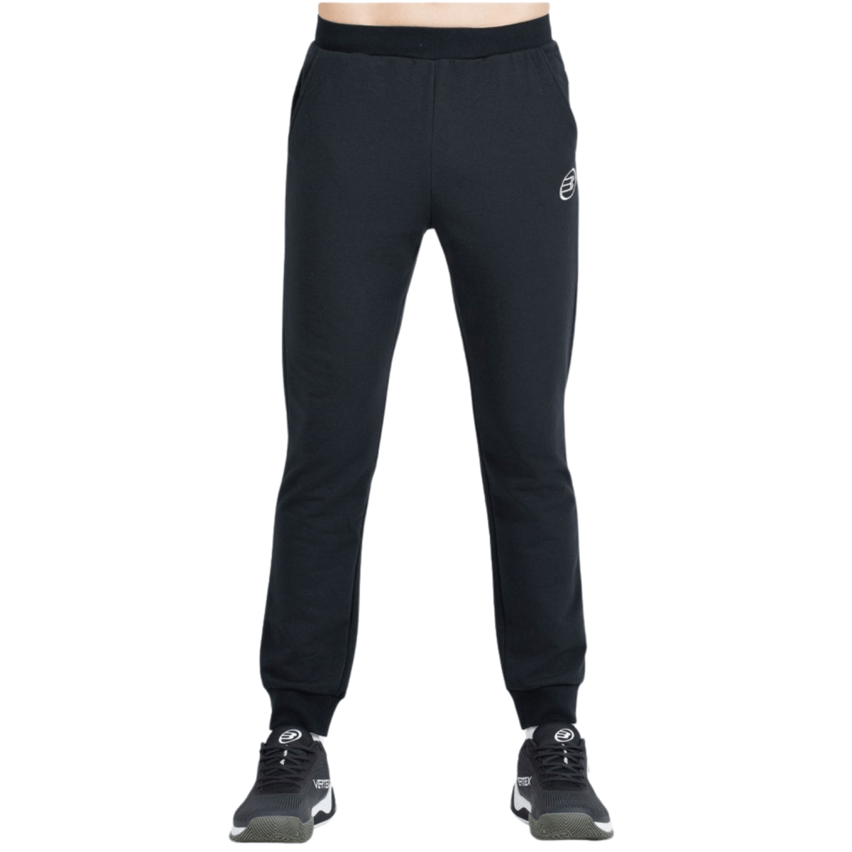 Vooraanzicht van de zwarte Bullpadel Pants Basar met logo op de linkerpijp