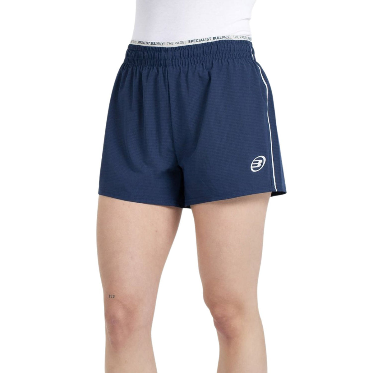 Donkerblauwe Bullpadel Pinolu short schuin met witte bies langs de pijp