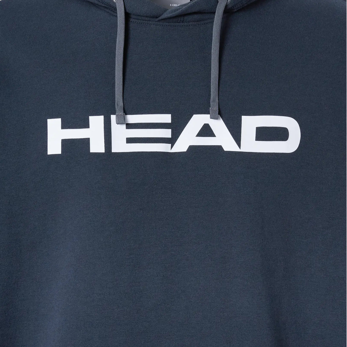 Detail van de Head Club Original Hoodie in Navy - gedrukt HEAD-logo en capuchonkoord van dichtbij