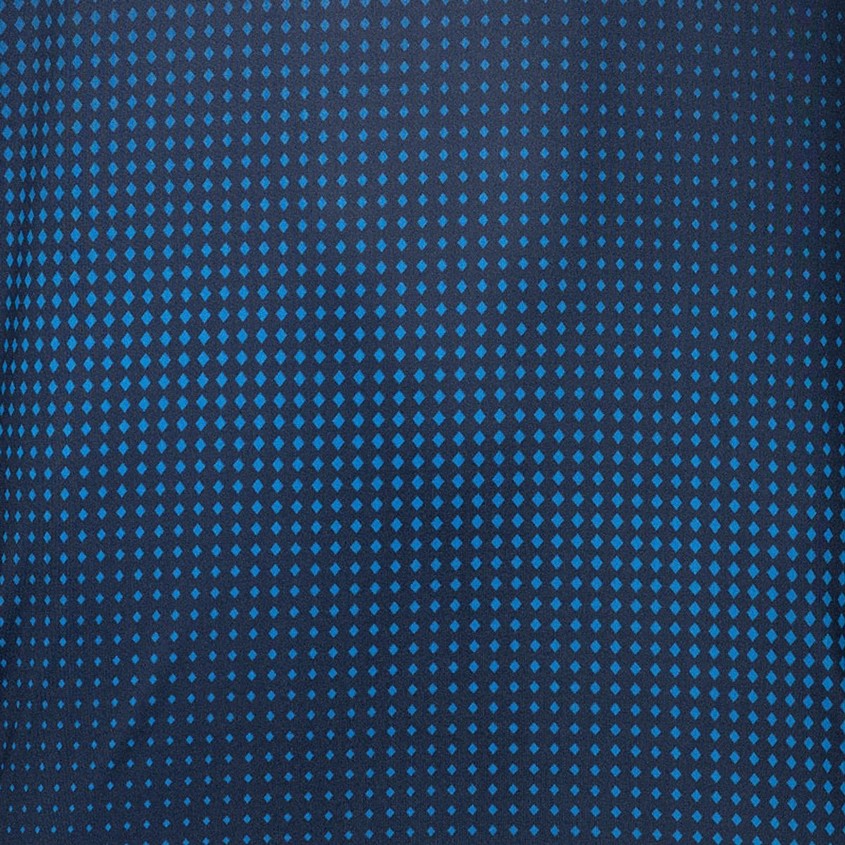 Close-up van de donkerblauwe stof met blauwe stippenprint van het JDH Graphic T-shirt