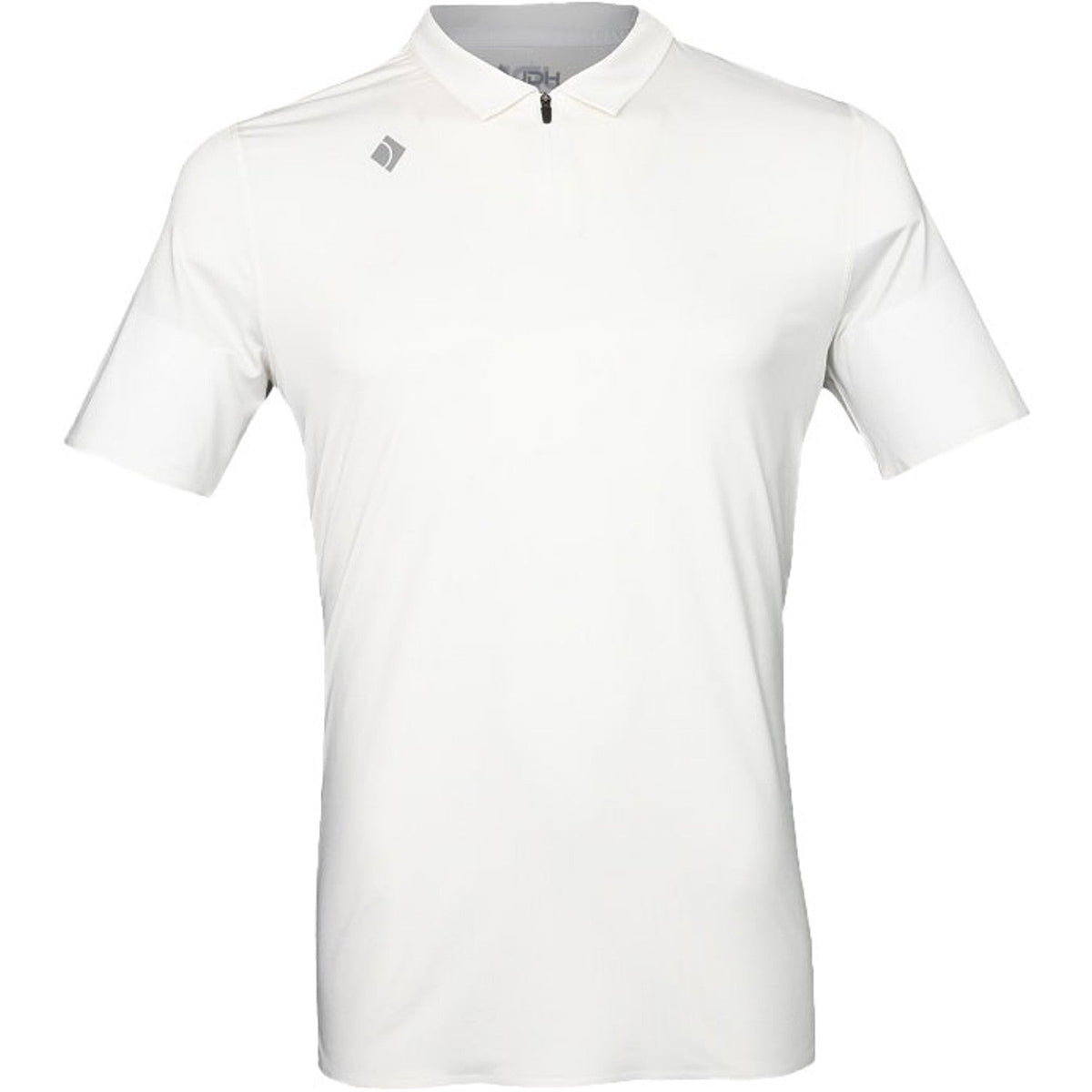 Vooraanzicht van de witte JDH Performance Polo met korte ritskraag en klein logo op de borst