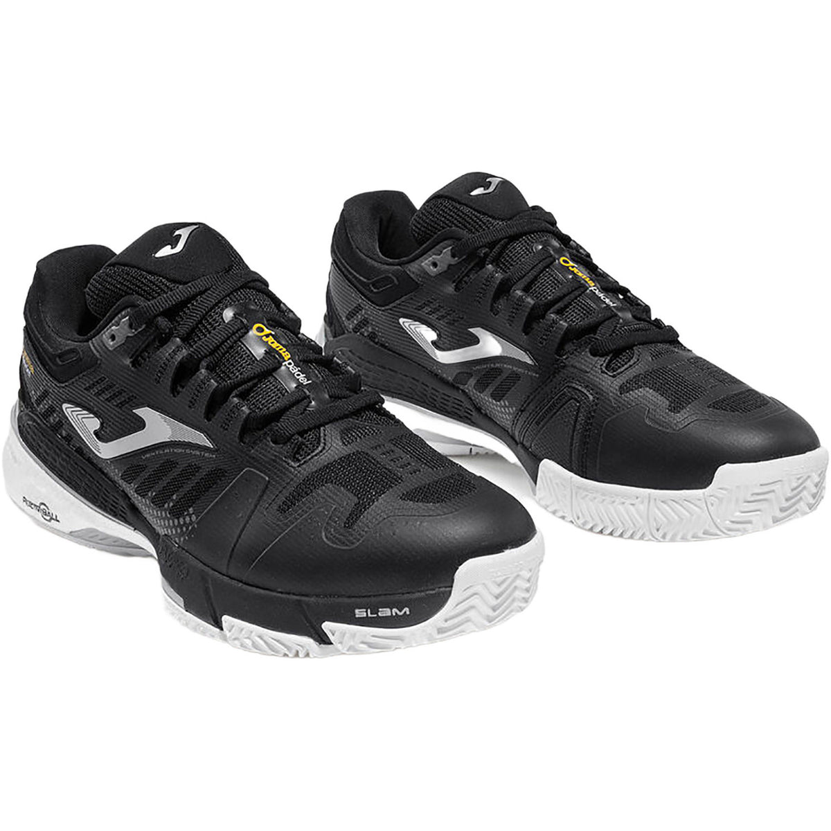 Paar zwarte Joma Slam Classic padelschoenen, schuin vooraanzicht