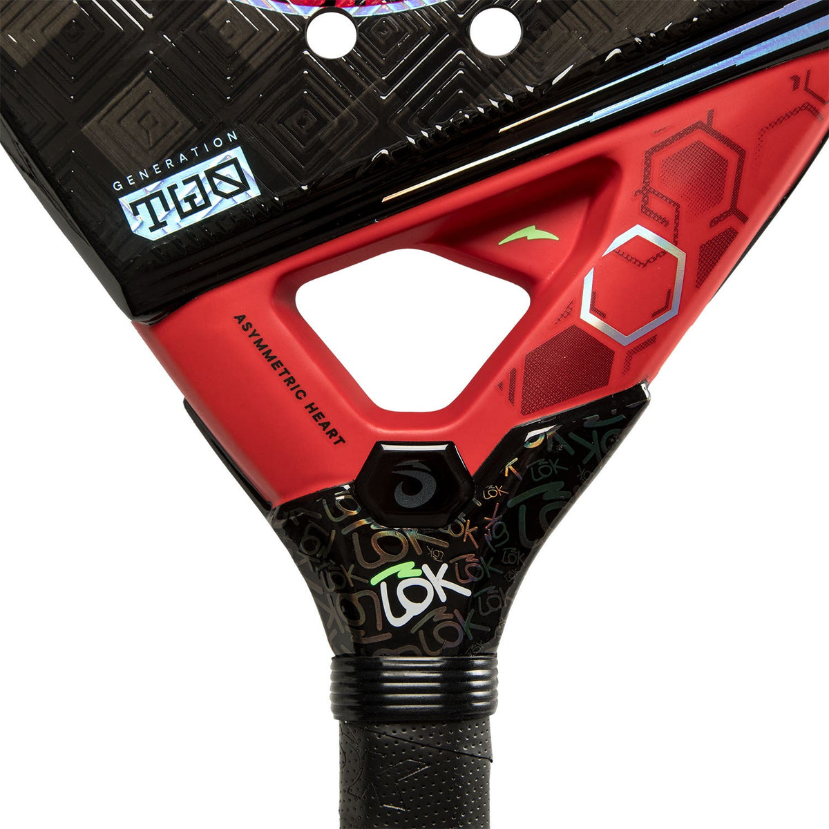Detail van het rode hart van het Lok Maxx Hype 2 met zeshoek en Generation Two