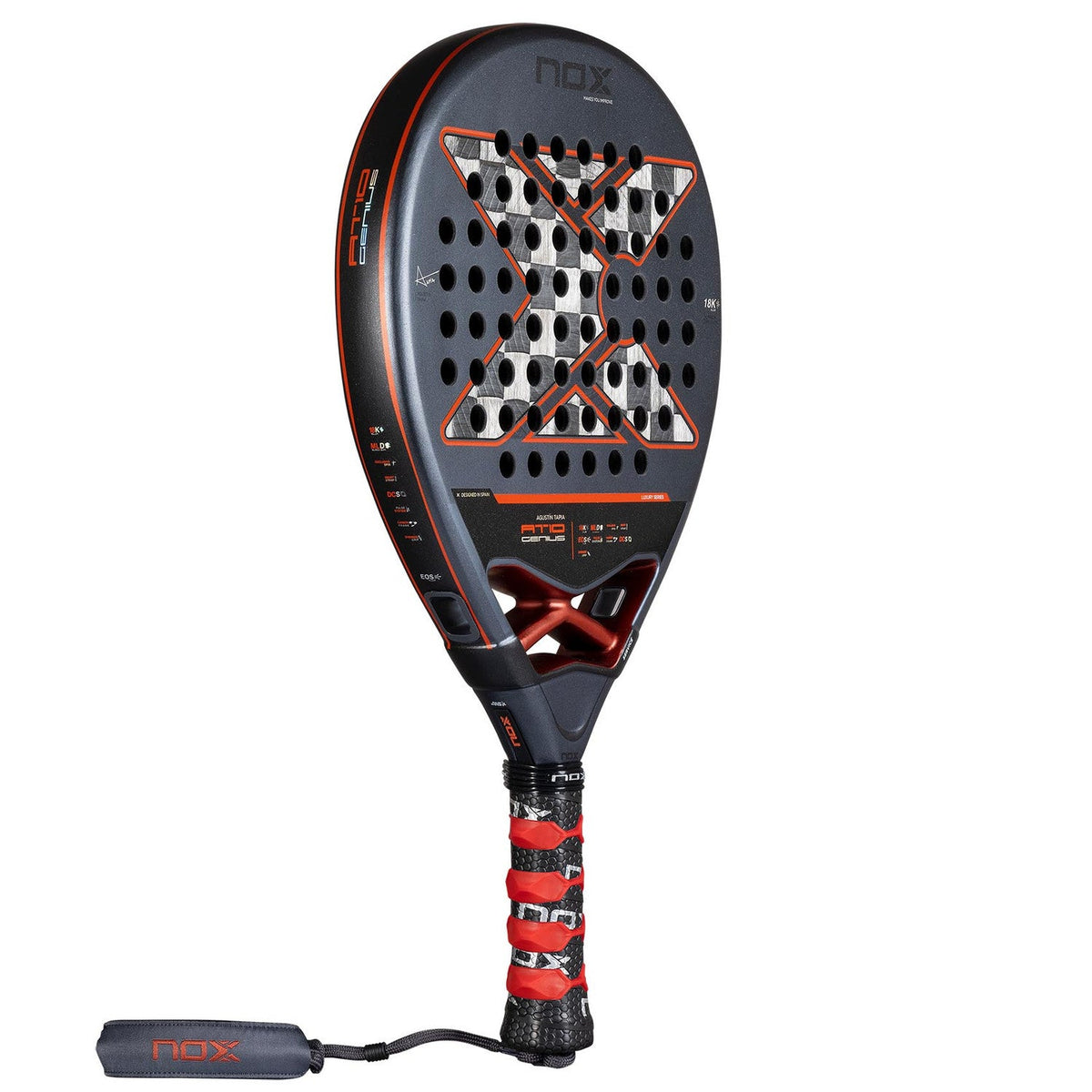 NOX AT10 Genius 18K padelracket schuin vooraanzicht, druppelvorm in grijs met oranje
