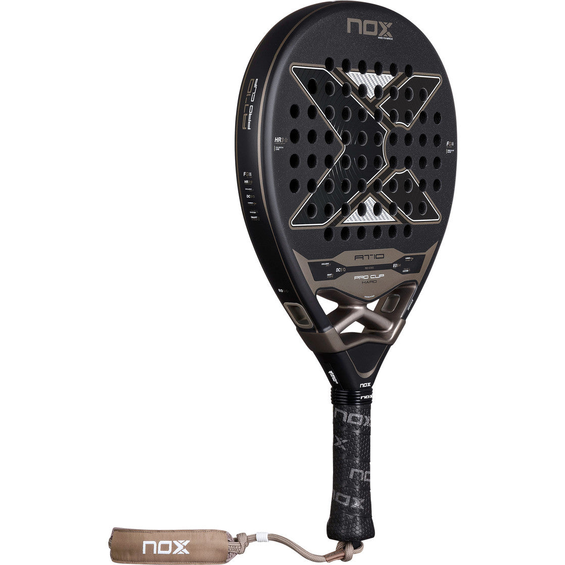 NOX At10 Pro Cup Hard 2026 padelracket schuin vooraanzicht, druppelvorm in zwart