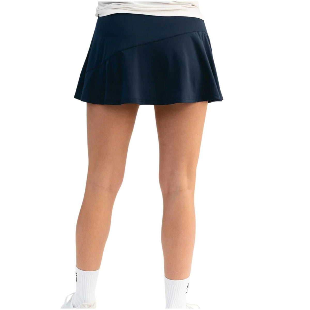 Donkerblauwe RS Women Court Club rok van achteren met witte sokken