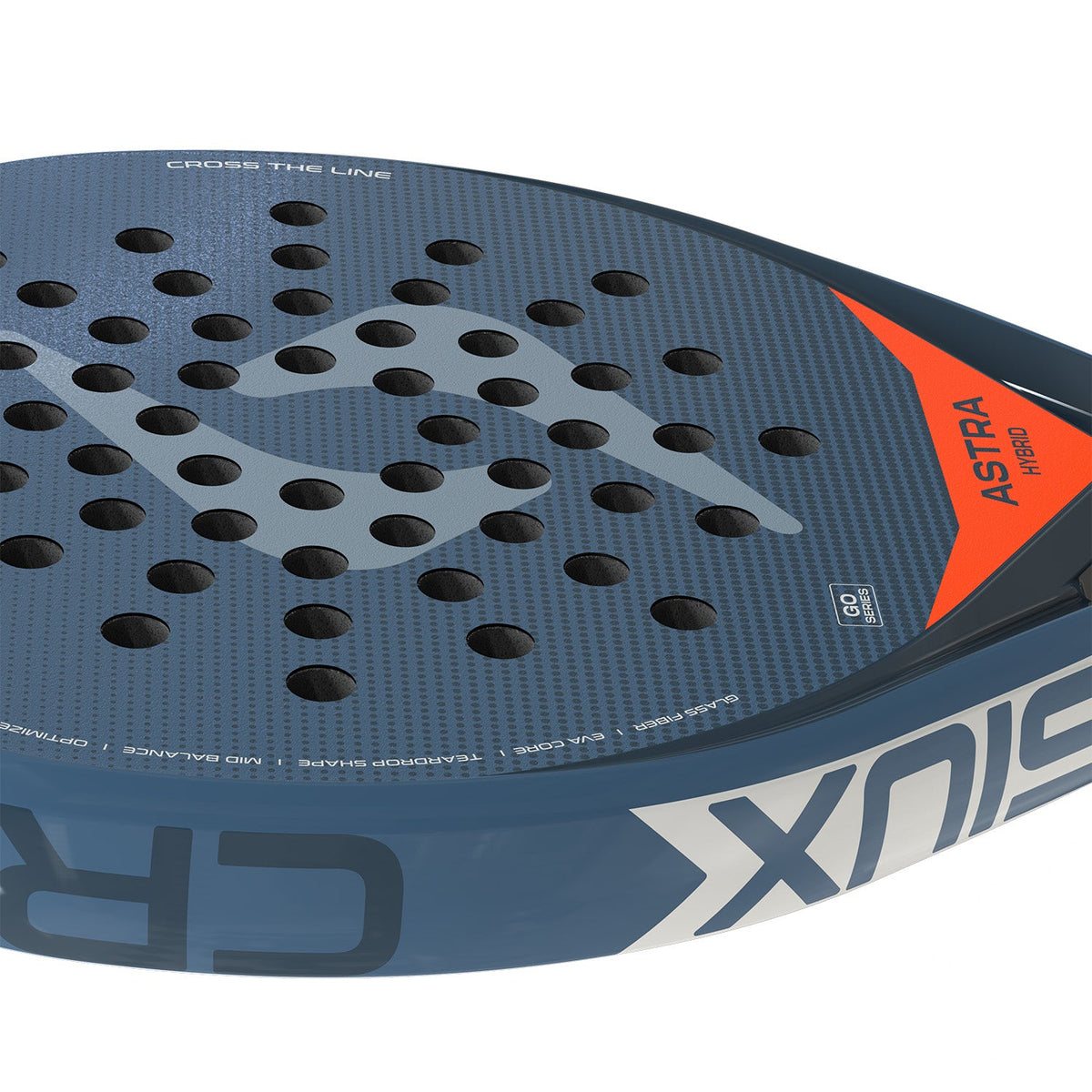 Detail van het ruwe blauwe slagvlak van het Siux Astra Hybrid 26 met CROSS THE LINE