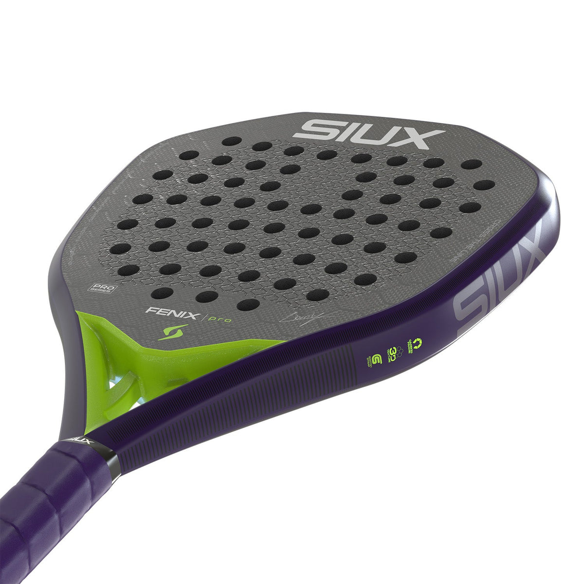 Liggend aanzicht van het Siux Fenix Pro 26 met paarse grip en groen hart in beeld