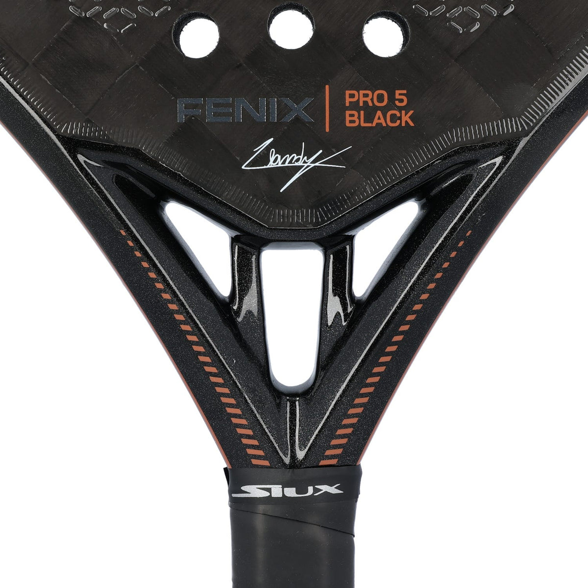Detail van het hart van de Siux Fenix Pro 5 Black met Fenix Pro 5-opdruk