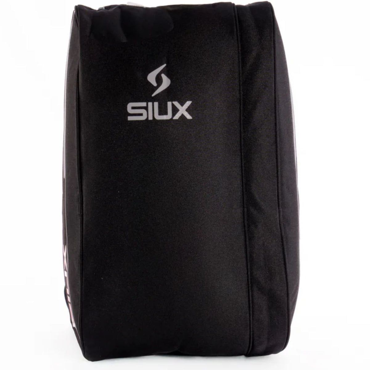 Smalle kopse kant van de zwarte Siux Pulse 2026 racketbag met rood randdetail en logo