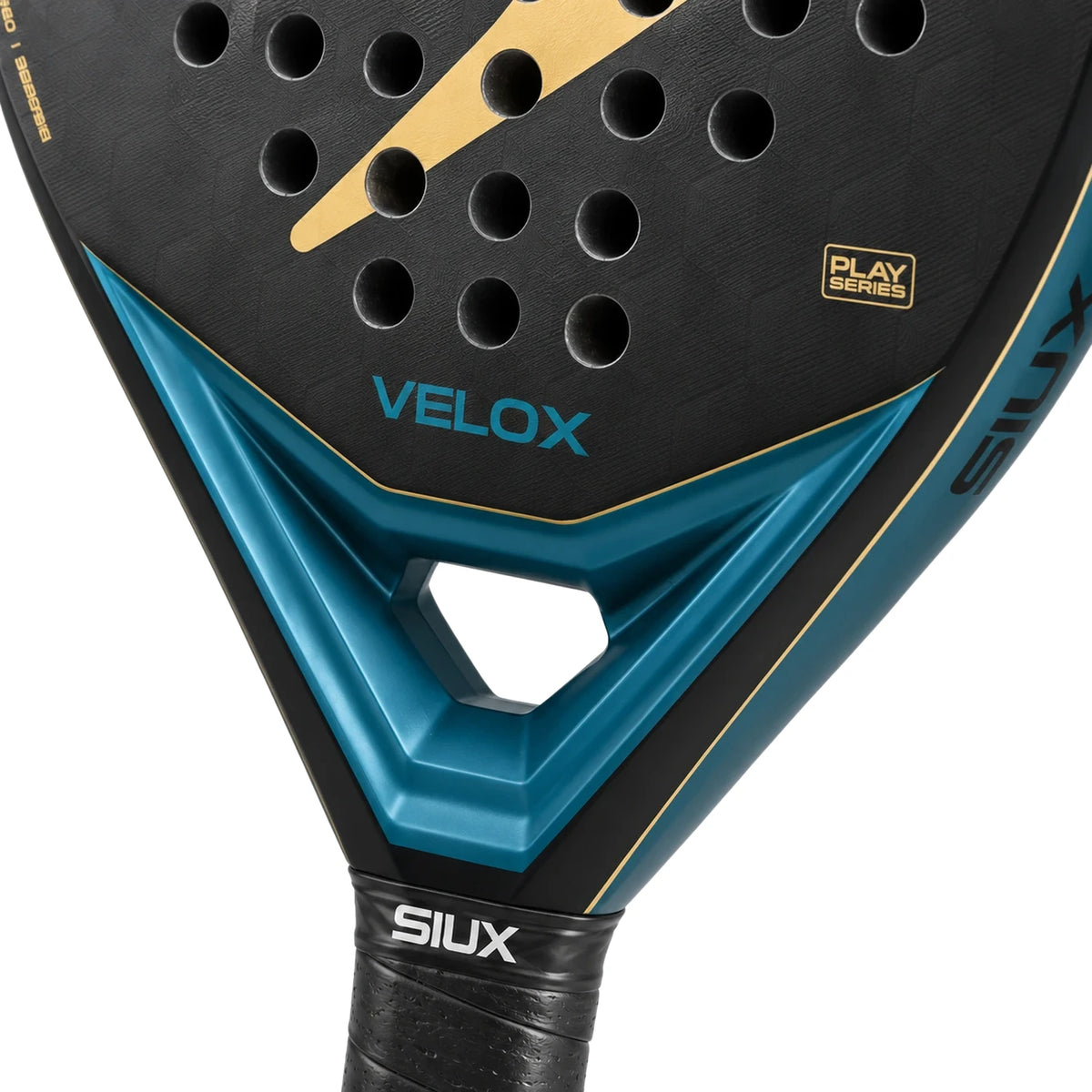 Close-up van het hart van de Siux Velox Petrol 2026 met Velox-opdruk