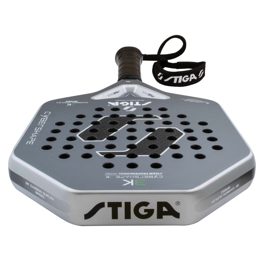 Bovenaanzicht van de Stiga Cybershape 3K 2 met zwart STIGA-logo op zilveren rand