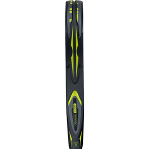 Zijaanzicht van de Adidas Arrow Hit Carbon 2026 met limegroene accenten
