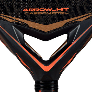 Detail van het hart van de Arrow Hit Carbon CTRL 2026 met Carbon CTRL-opdruk