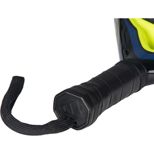 Close-up van de grip en zwarte polsband van de limegroene Adidas Arrow Hit Jr 2026