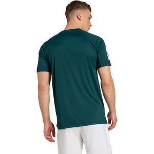 Achterzijde van het donkergroene Adidas Club 3-Stripes T-shirt, gedragen