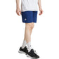 Vooraanzicht van model in de donkerblauwe Adidas Club Stretch short met wit logo