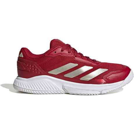 Adidas Courtquick W in rood met zilveren strepen, zijaanzicht buitenkant