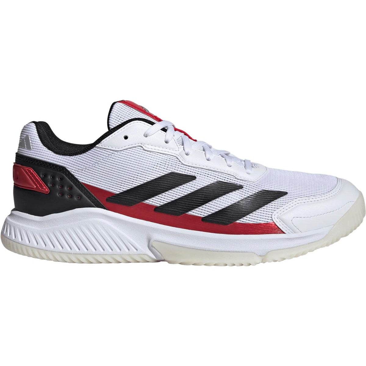 Adidas Courtquick in wit met zwart en rood, zijaanzicht buitenkant