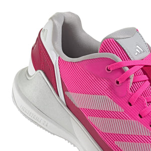 Detail van de roze bovenzijde met witte strepen van de Adidas Crazyquick LS W