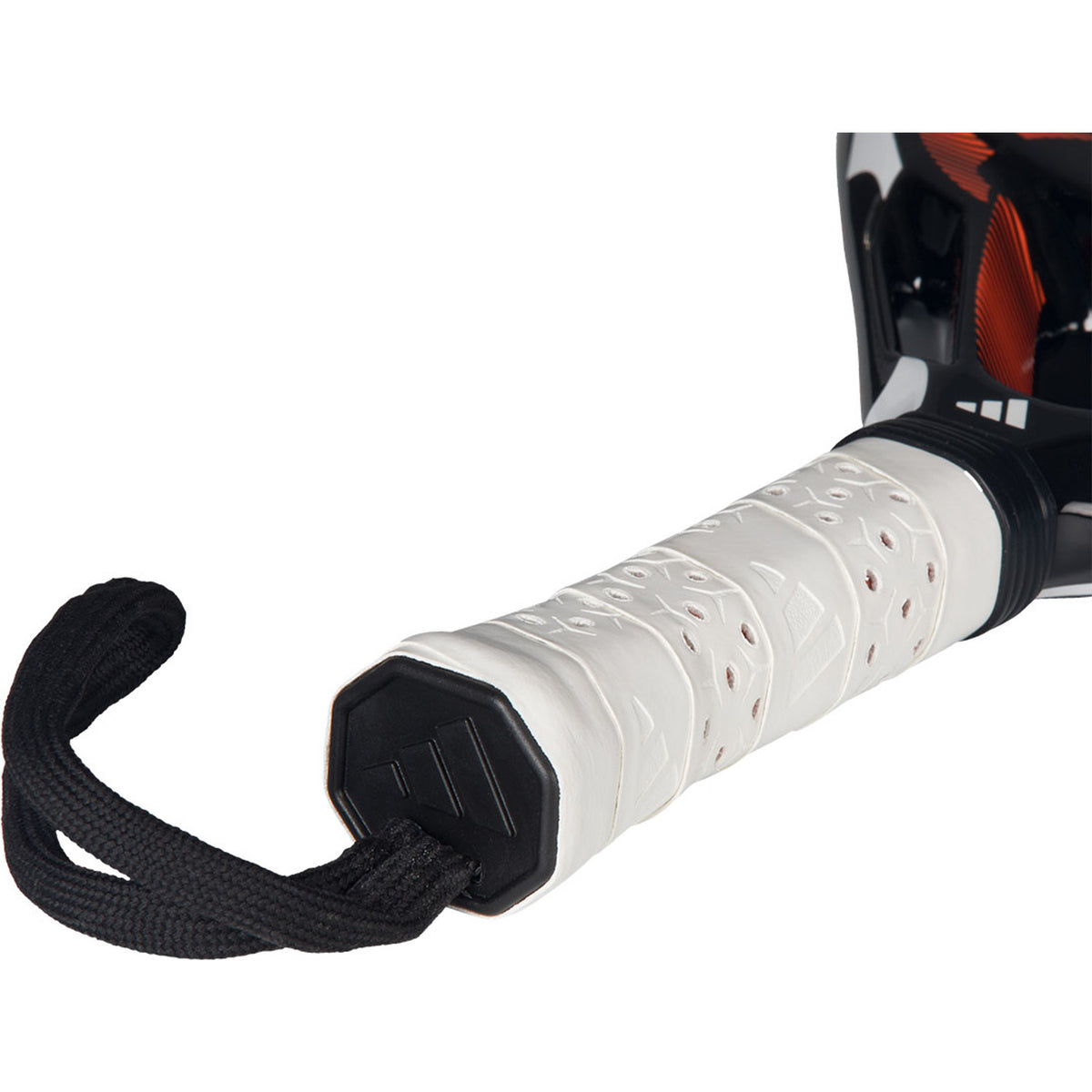Close-up van de witte grip en zwarte polsband van het Adidas Cross It Team Ctrl 3.5 2026