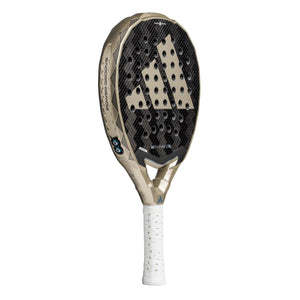 Adidas Metalbone Ctrl 3.4 padelracket schuin vooraanzicht, rondvorm in zwart met goud