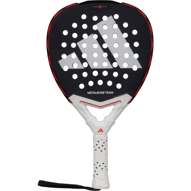Adidas Metalbone Team 3.4 padelracket in zwart met rode randen en wit hart, vooraanzicht