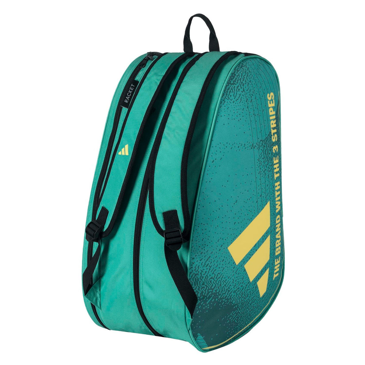 Schuin vooraanzicht van de groene Adidas Control 3.4 racketbag met twee ritsvakken.