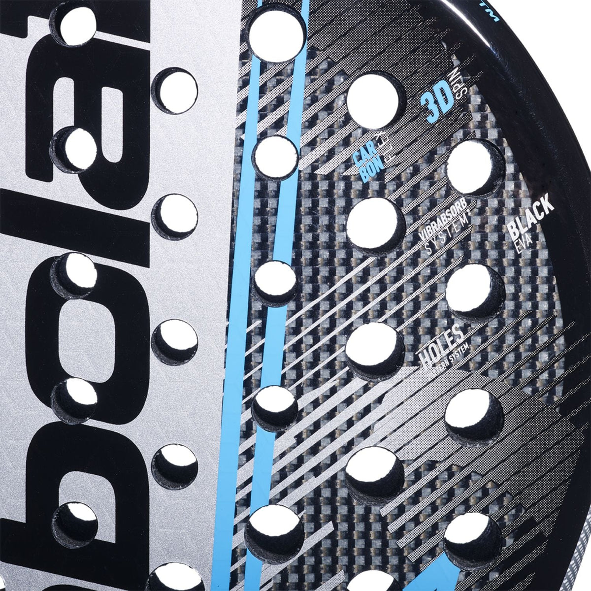 Close-up van het slagvlak van het Babolat Air Veron 2.6 met 3D-opdruk en ruw oppervlak
