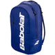 Schuin vooraanzicht van de donkerblauwe Babolat Backpack Court Lite met wit logo.