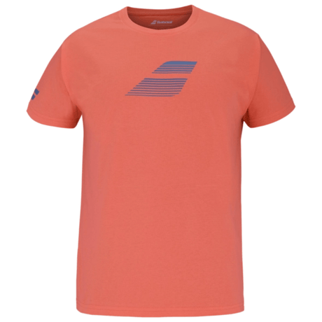 Koraalrood Babolat Exercise Big Flag T-shirt met blauw vlaglogo op de borst en korte mouwen