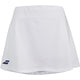 Witte Babolat Play Skirt met brede tailleband en donkerblauw logo aan de zijkant