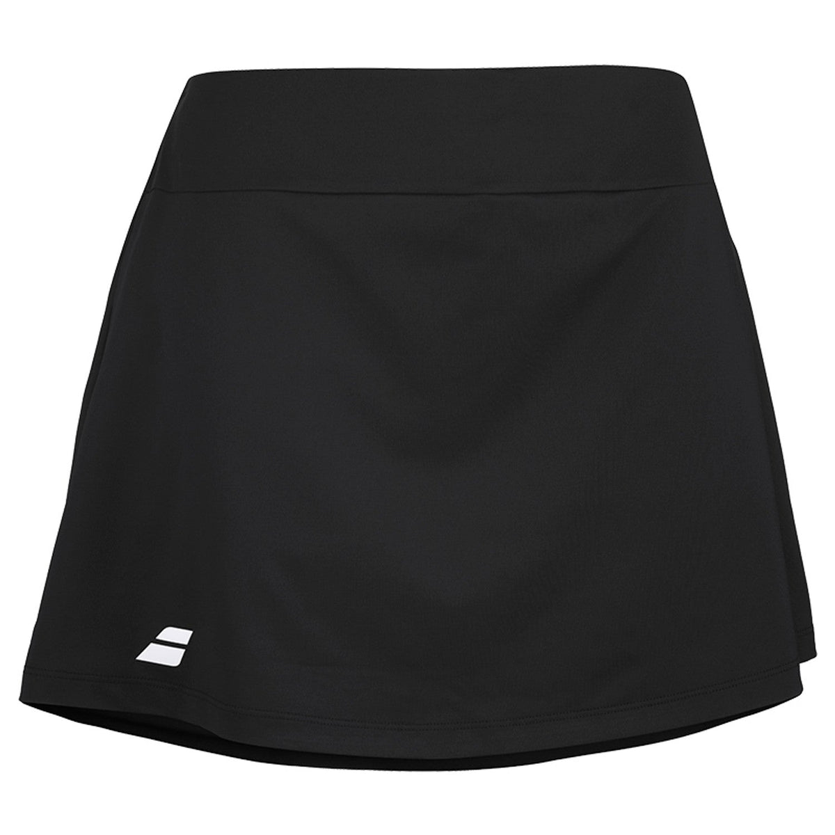 Zwarte Babolat Play Skirt schuin van voren met wit Babolat-logo op de zoom